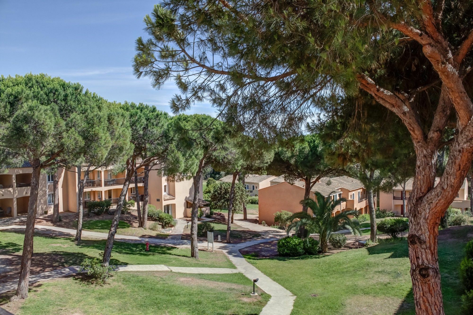 Residence Pierre & Vacances Valescure Saint-Raphaël Exterior foto